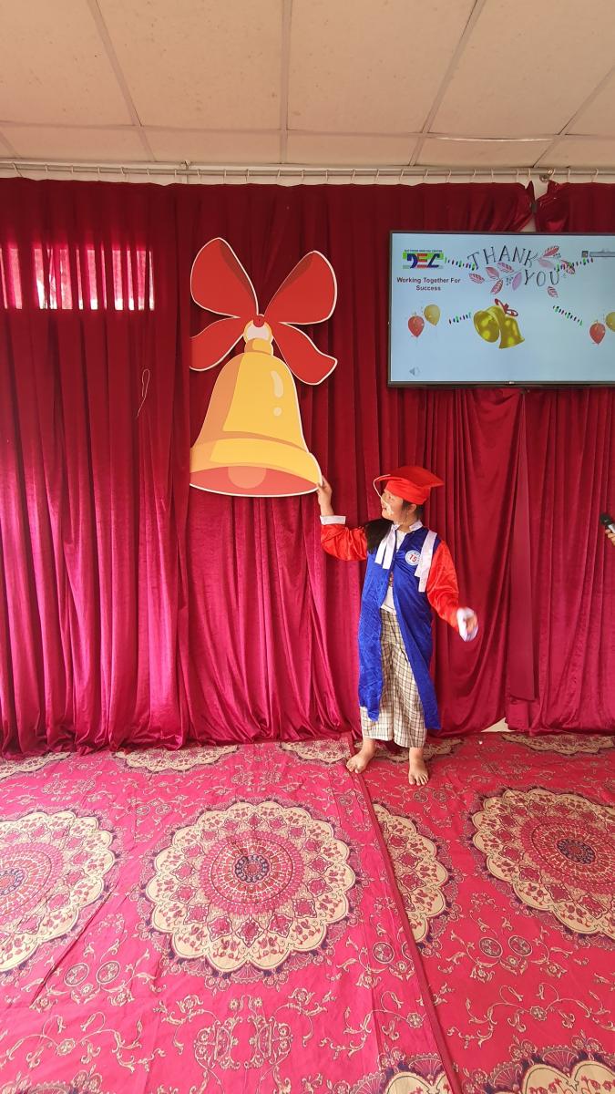 Hình rung chuông vàng 2021 DEC